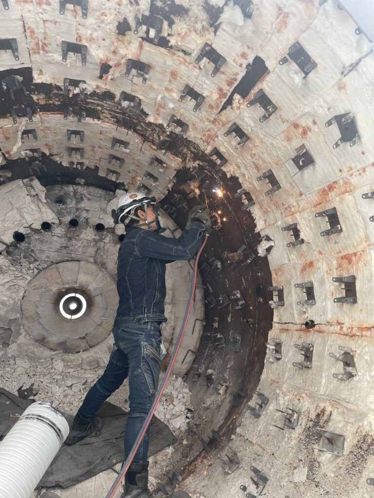 神奈川県某火力発電所 脱硫熱風炉解体工事